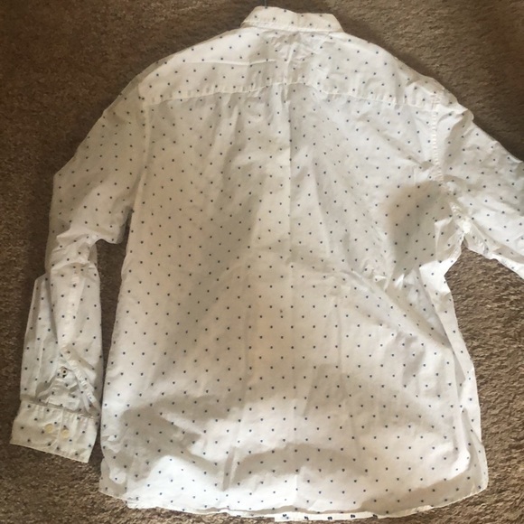 Used Tommy Hilfiger xl classic fit white, red and blue button down - Picture 4 of 4